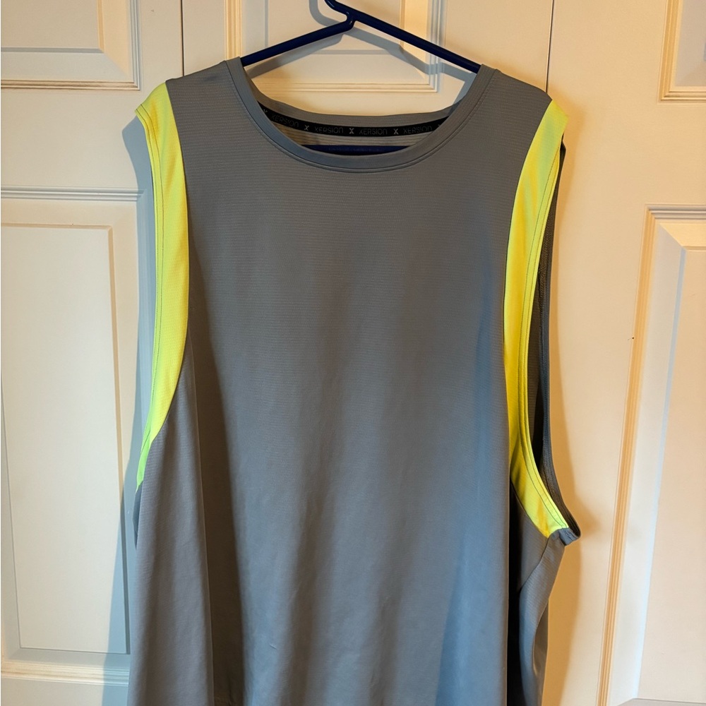 Xersion Gray Tank Top with Neon Yellow Highlights